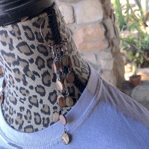 Abalone shell earring in tawny.